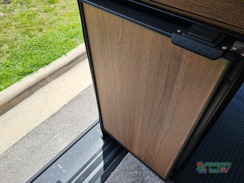 2025 WINNEBAGO REVEL 44E EX-L in Smithfield, NC (photo 12) — photo 12
