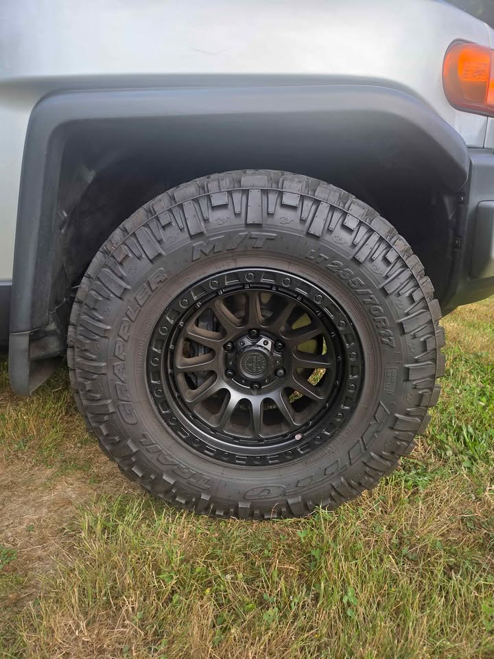 2008 Toyota FJ Cruiser · Sport Utility 2D in Everett, WA (photo 5) — photo 5