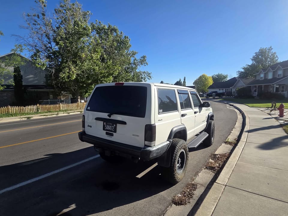 2000 Jeep Cherokee · Sport 4D in Lehi, UT (photo 5) — photo 5