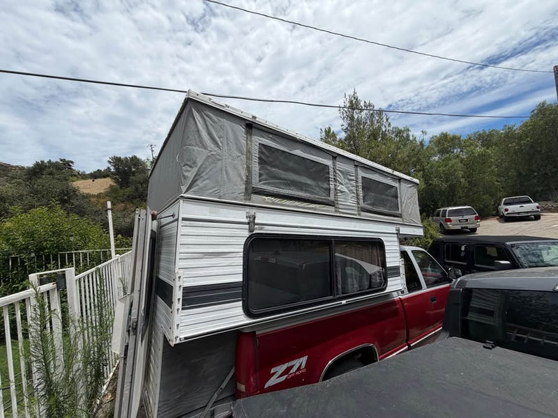 2000 four wheel camper Grandby in Canoga Park, CA (photo 9) — photo 9