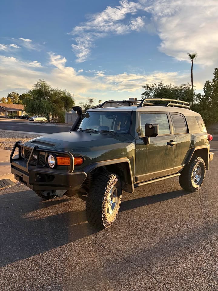 2010 Toyota FJ Cruiser · Sport Utility 2D in Chandler, AZ (photo 1)