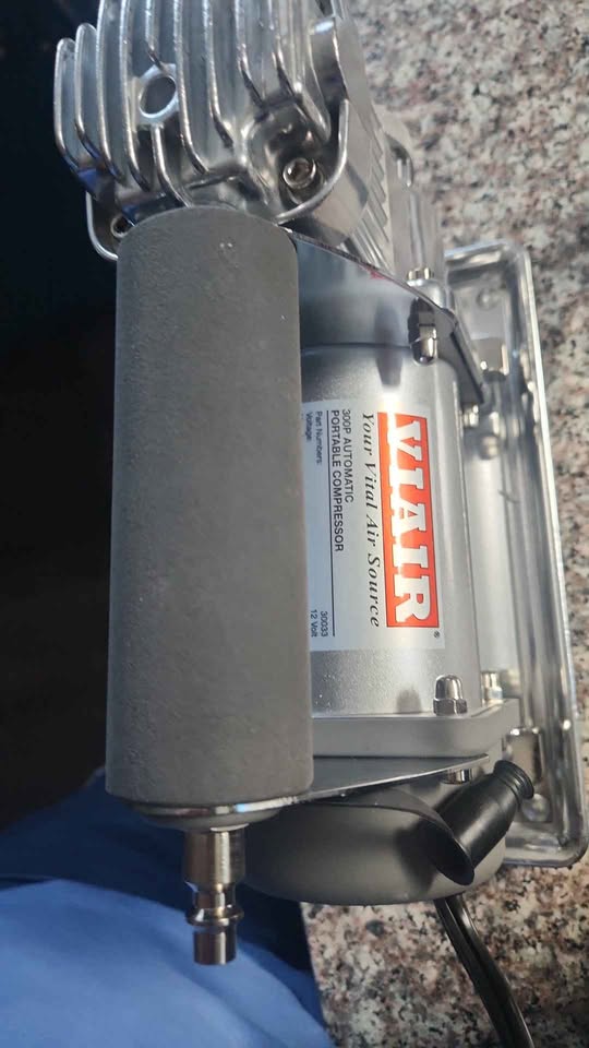 Viair portable compressor in Arvada, CO (photo 2) — photo 2