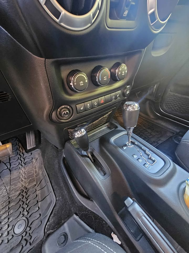 2017 Jeep Wrangler Unlimited · All New Sahara Sport Utility 4D in Port Orchard, WA (photo 12) — photo 12