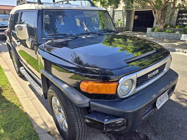 2007 Toyota FJ Cruiser in Hawthorne, CA (photo 1)