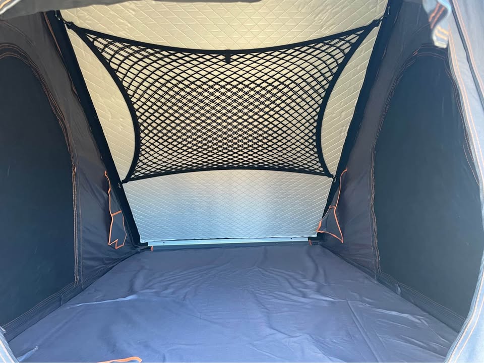 Roofnest Falcon XL rooftop tent in Winthrop, WA (photo 4) — photo 4