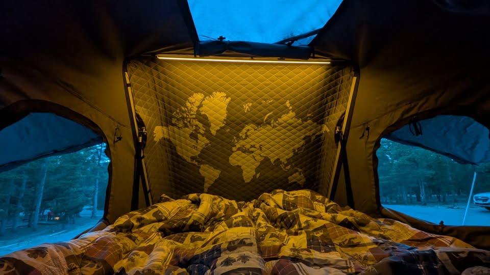 iKamper Skycamp DLX Mini Hardshell Rooftop Tent – Excellent Condition in Denver, CO (photo 2) — photo 2