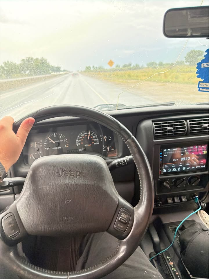 1997 Jeep Cherokee · Country Sport Utility 4D in Minden, NV (photo 5) — photo 5