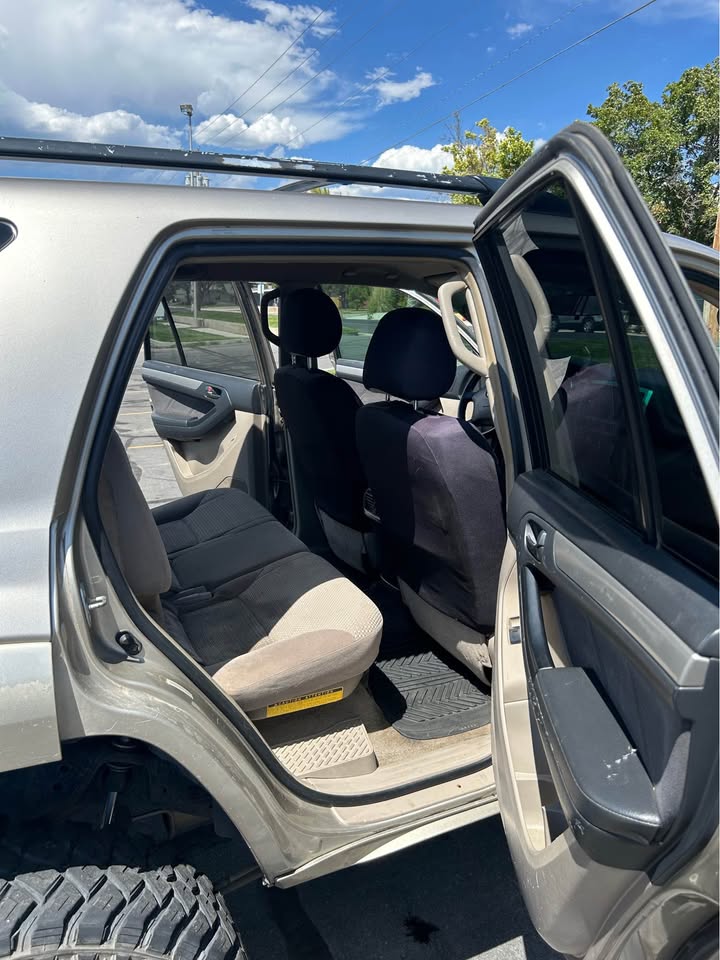 2005 Toyota 4Runner · SR5 Sport Utility 4D in Salt Lake City, UT (photo 11)