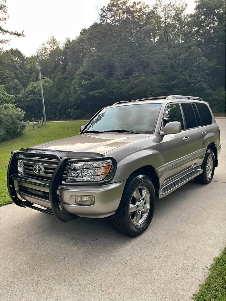 2006 Toyota Landcruiser · Sport Utility 4D in Georgetown, TN (photo 1) — photo 1