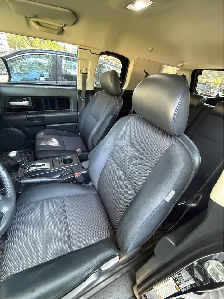 2008 Toyota FJ Cruiser · Sport Utility 2D in Stockton, CA (photo 12) — photo 12