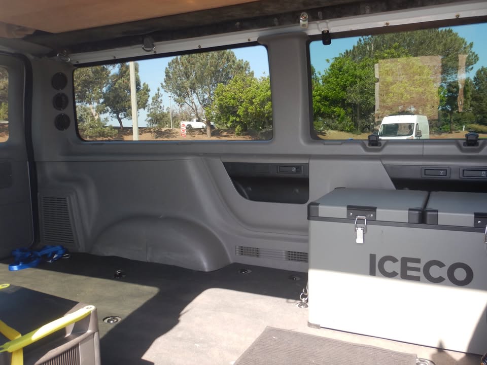 2000 Ford E-350 superduty Quigley 4x4 sportsmobile in La Jolla, CA (photo 6) — photo 6