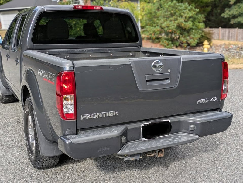 2012 Nissan Frontier Pro-4x (v6 4x4) crew cab WITH extras in Woodinville, WA (photo 4) — photo 4