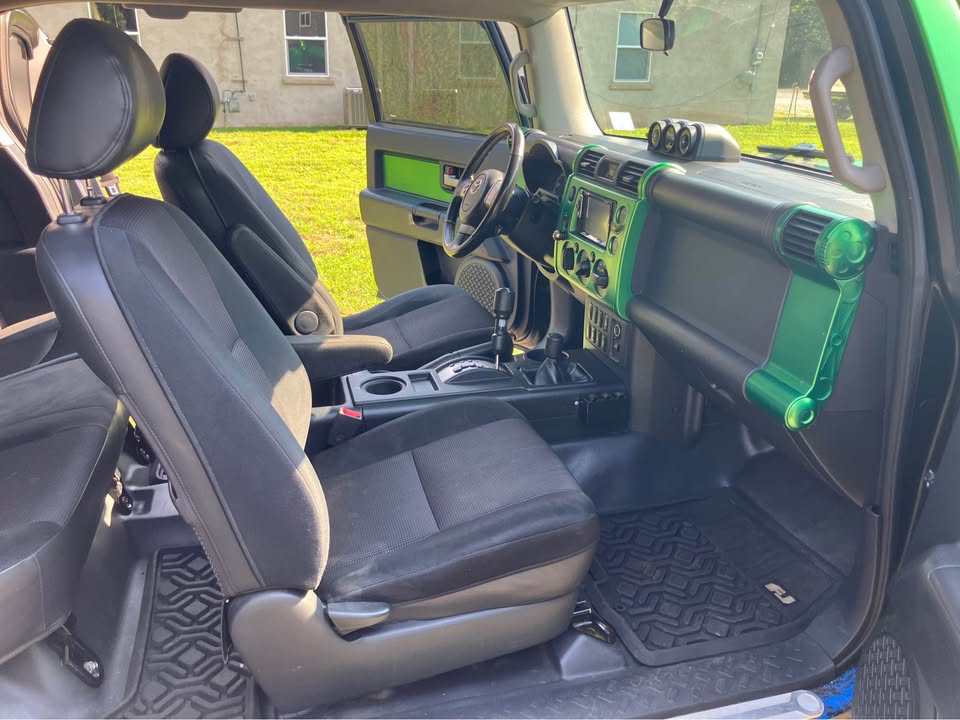 2007 Toyota FJ Cruiser · Sport Utility 2D in Harriman, TN (photo 8) — photo 8