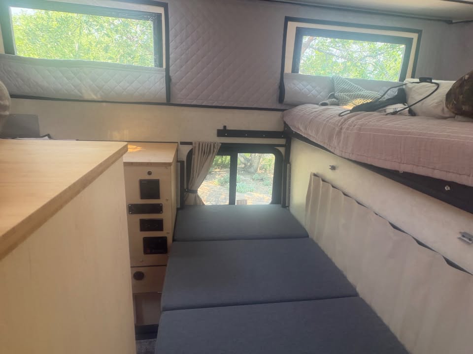 2025 Four Wheel Camper hawk (photo 8) — photo 8
