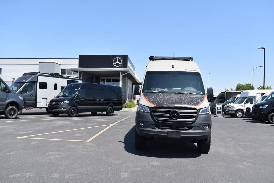 2024 Mercedes-Benz sprinter 2500 144" outside van syncline camper van in Salt Lake City, UT (photo 2)