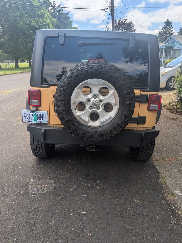 2013 Jeep Jeep+Wrangler+Unlimited in Portland, OR (photo 4) — photo 4