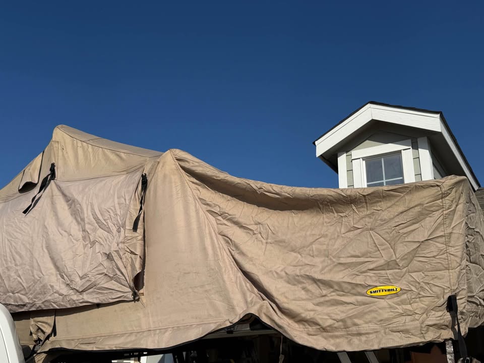 Smittybilt roof top tent in San Antonio, TX (photo 2) — photo 2