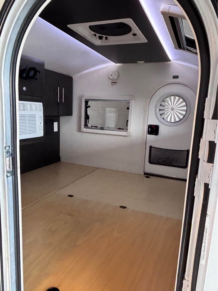 2022 nuCamp T@G Boondock XL Teardrop Trailer in Mascotte, FL (photo 10) — photo 10