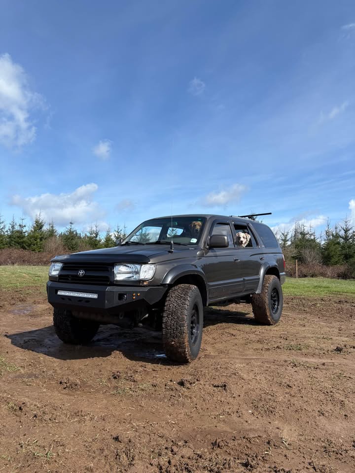1997 Toyota 4Runner · Limited Sport Utility 4D in St Helens, OR (photo 9) — photo 9