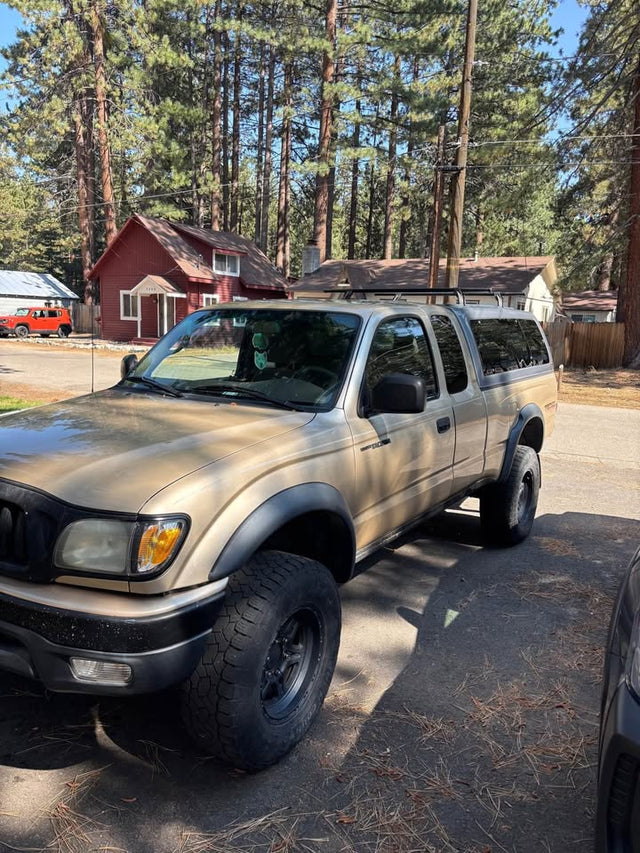 2002 Toyota Tacoma · TRD Off-Road Pickup 4D 6 ft — photo 2