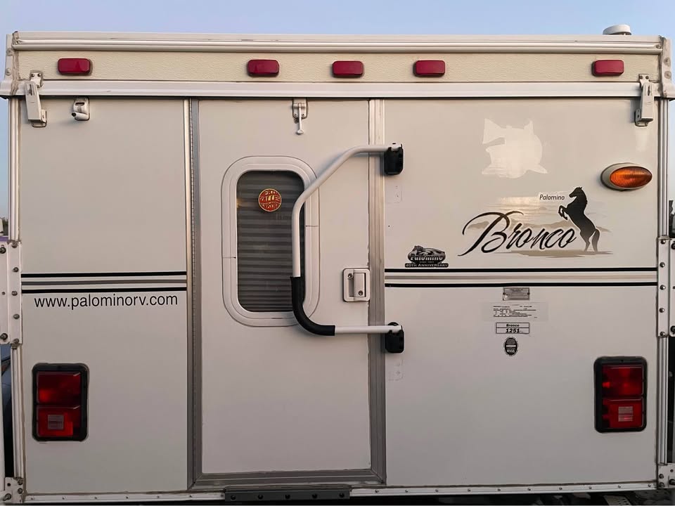 2007 Palomino Pop Up Camper in Hickman, CA (photo 3) — photo 3