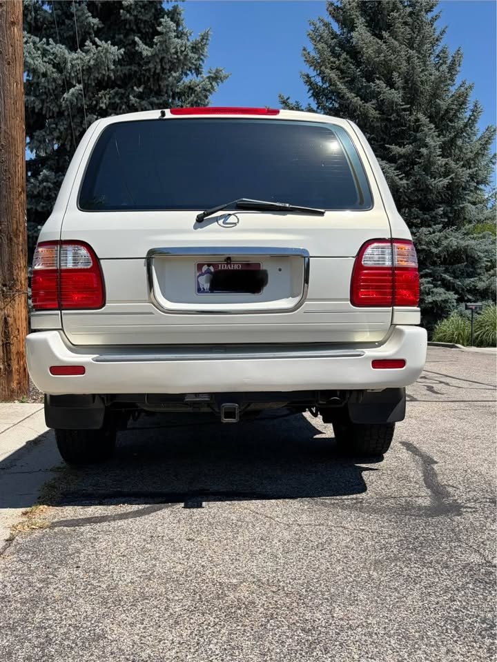 2000 Lexus LX470 in Boise, ID (photo 6) — photo 6