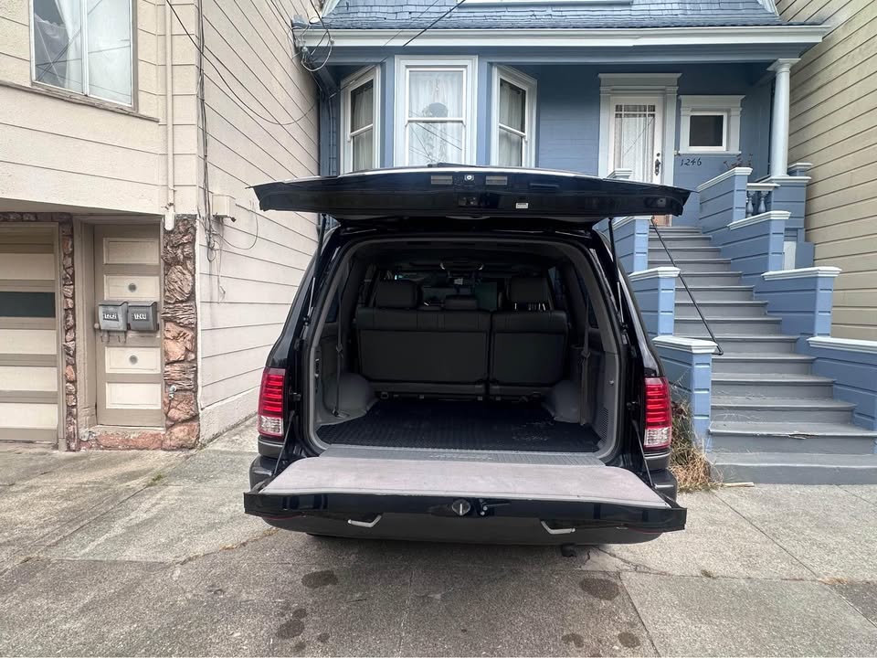 2006 Lexus LX · LX 470 Sport Utility 4D in San Francisco, CA (photo 5) — photo 5