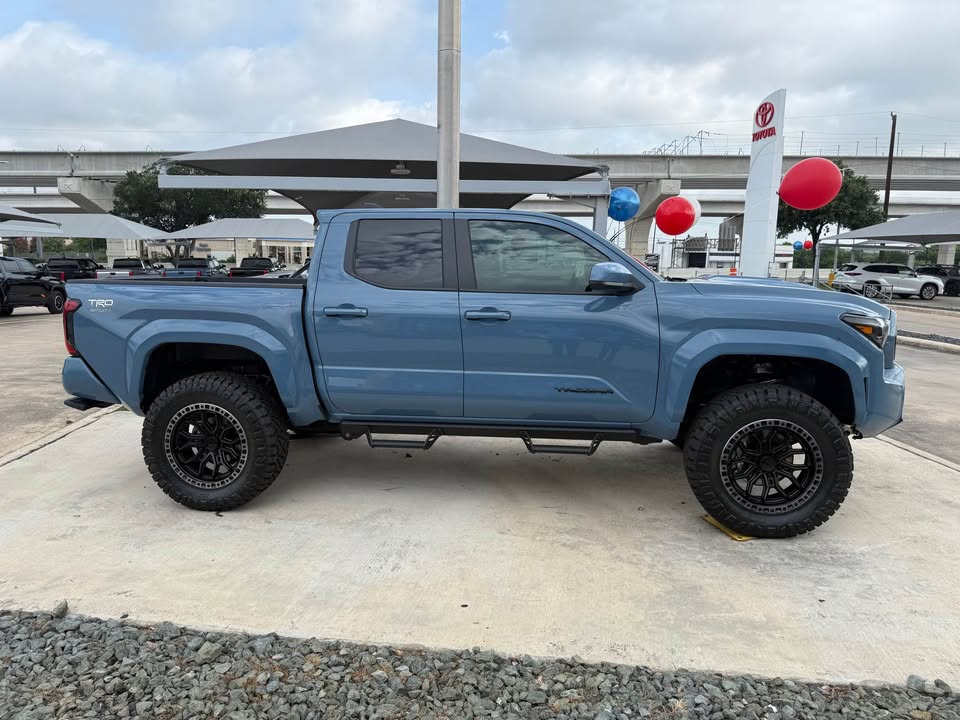 2026 Toyota Tacoma · SR5 in San Antonio, TX (photo 3) — photo 3