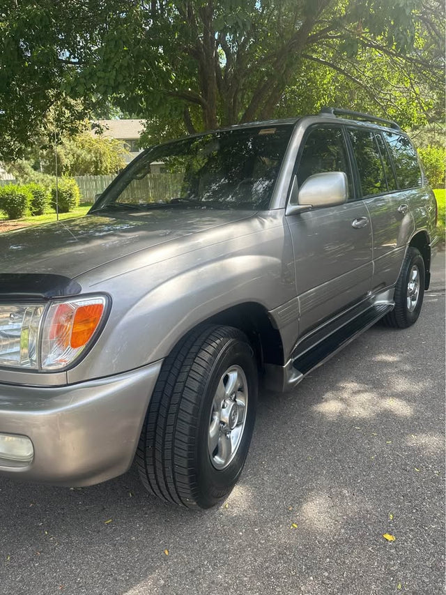 2001 Toyota Landcruiser · Sport Utility 4D — photo 2