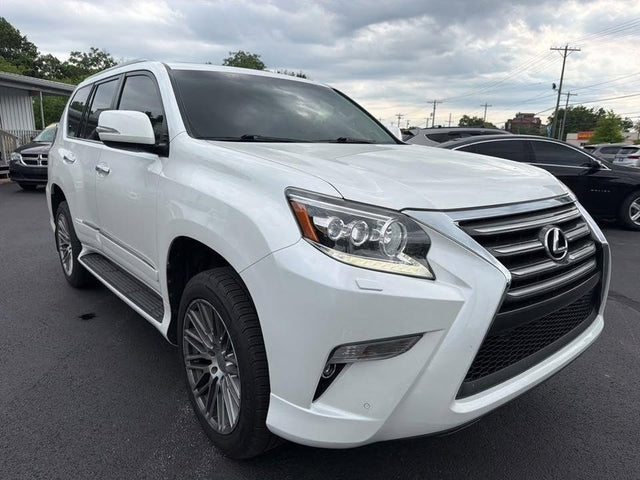 2018 Lexus GX — photo 2