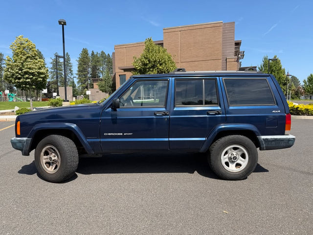 2000 Jeep Cherokee XJ Sport 4x4 4.0L I6 NP242 Full-Time 4WD/AWD — photo 2
