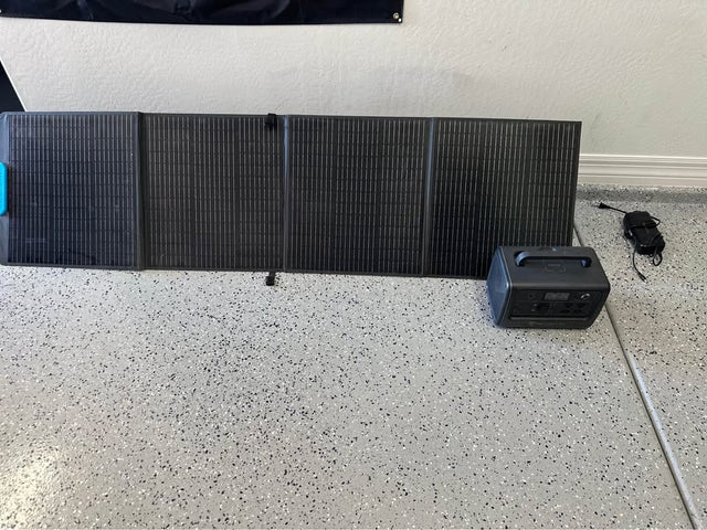 BLUETTI EB70S Portable Power Station with PV200 Solar Panels — photo 2
