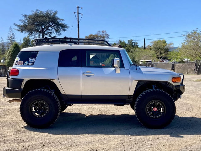 2007 Toyota FJ Cruiser · Sport Utility 2D — photo 3