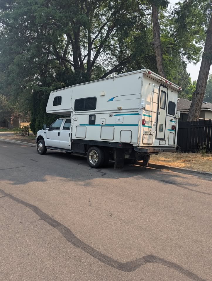 2000 Ford F-450 4x4 Camper Combo in Boise, ID (photo 3) — photo 3