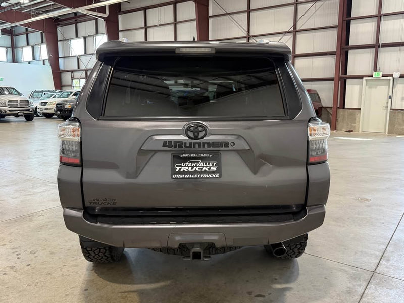 2014 Toyota 4Runner · SR5 (photo 9) — photo 9