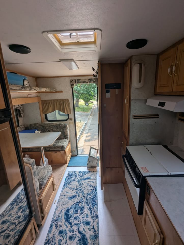 2000 Ford F-450 4x4 Camper Combo in Boise, ID (photo 9) — photo 9