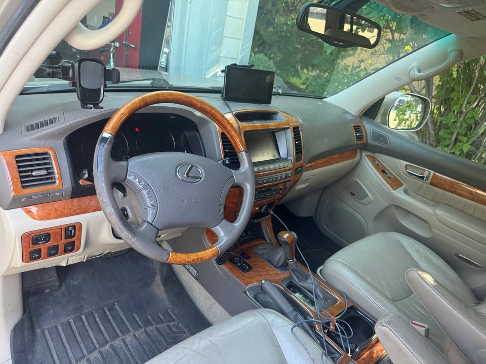 2004 Lexus GX 470 in Reno, NV (photo 6) — photo 6