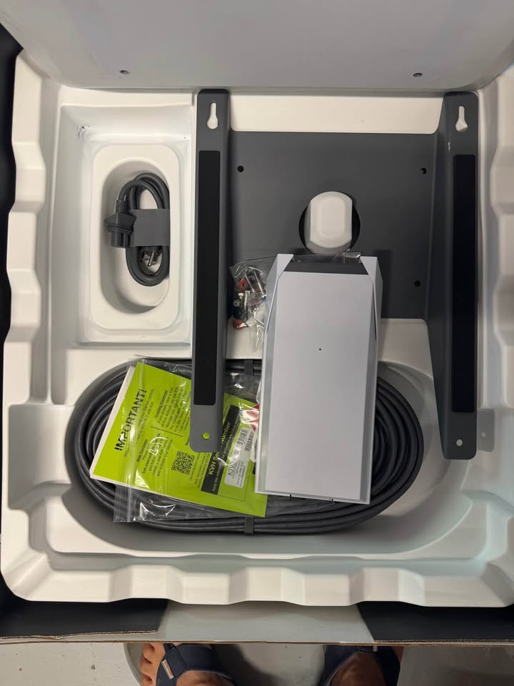 Starlink Flat High Performance Kit Gen 2 in Lake Forest Park, WA (photo 5) — photo 5