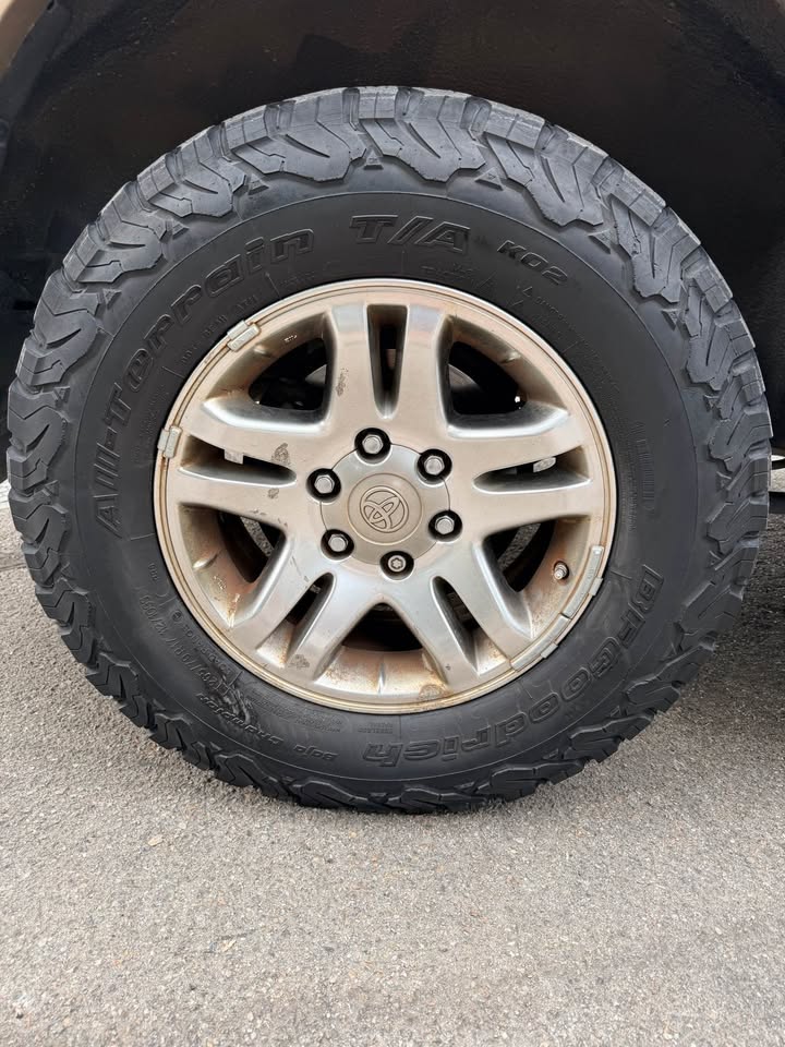2006 Toyota Sequoia · Limited 4WD 4.7L i-FORCE V8 in Meridian, ID (photo 12) — photo 12