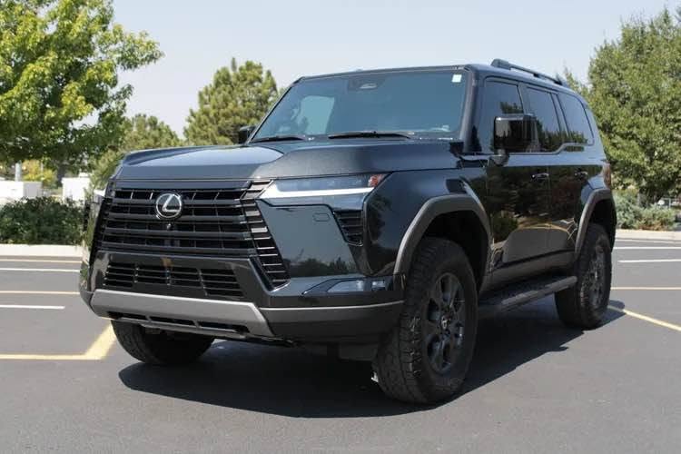 2025 Lexus GX · 550 Overtrail in Littleton, CO (photo 4) — photo 4