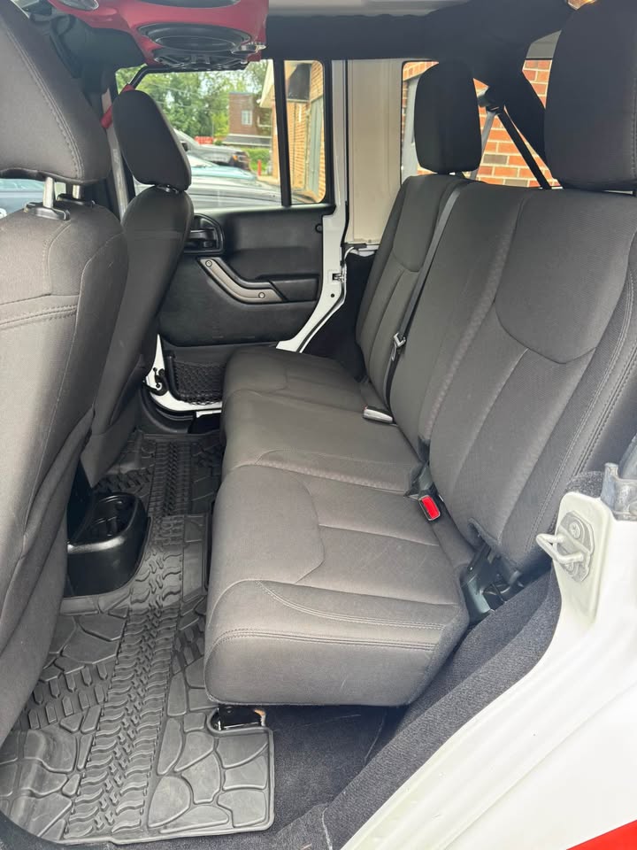2016 Jeep Wrangler Unlimited · Sport S Sport Utility 4D in Jenkintown, PA (photo 5) — photo 5