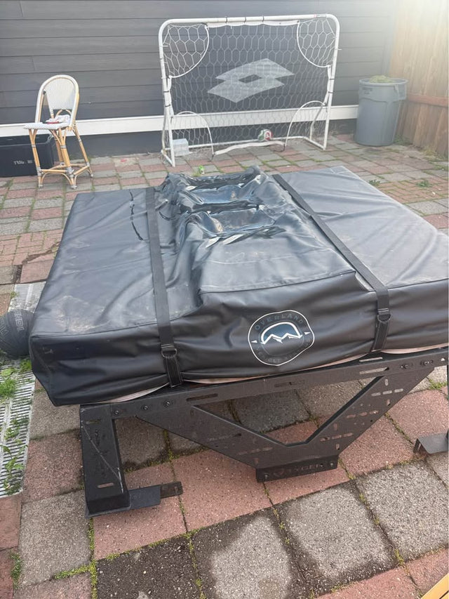 Overland Vehicle Systems HD Nomadic Extended Soft Shell Rooftop Tent with Tyger Auto Plate Style Bed Rack — photo 2