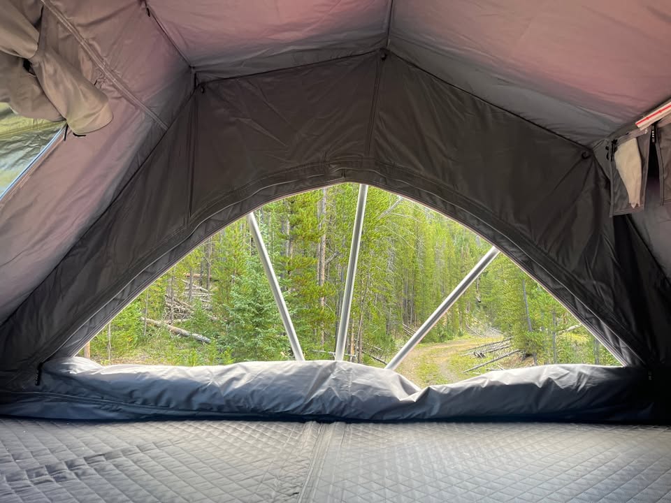 Freespirit Recreation FSR High Country 80" Rooftop Tent in Golden, CO (photo 4) — photo 4