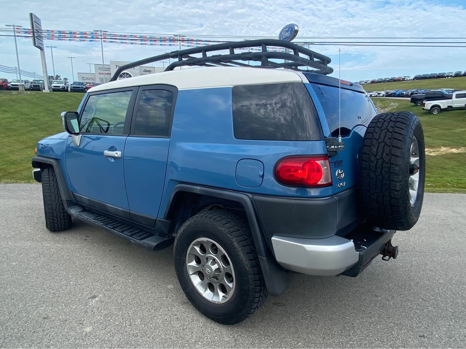 2011 Toyota FJ Cruiser · Sport Utility 2D in Morehead, KY (photo 7) — photo 7