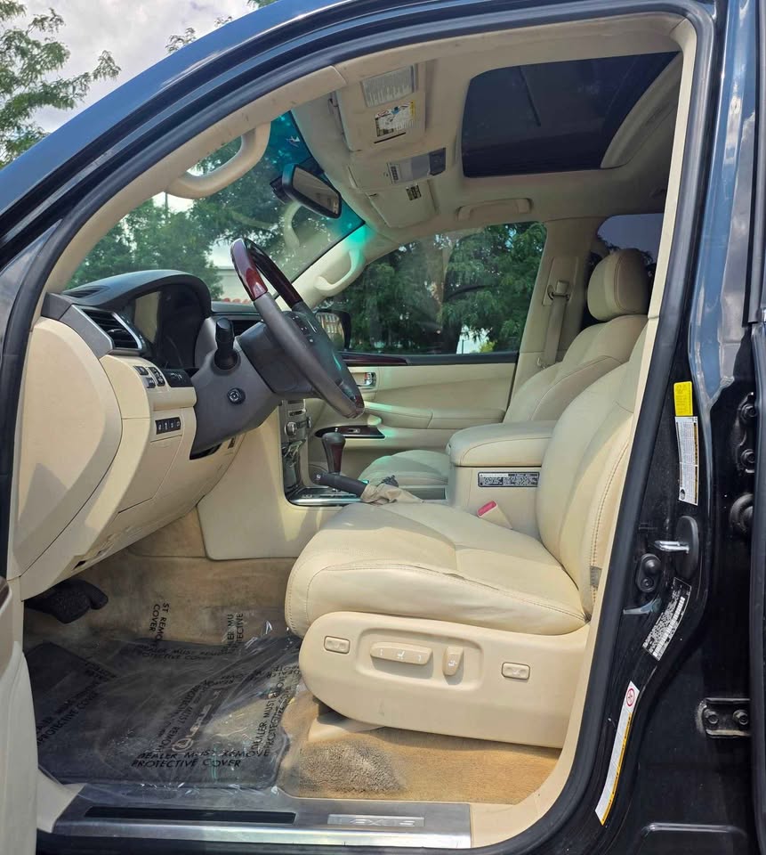 2013 Lexus LX · LX 570 Sport Utility 4D in St Louis, MO (photo 10) — photo 10