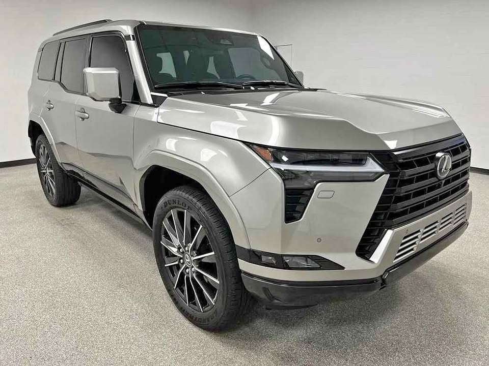 2025 Lexus GX (photo 1) — photo 1