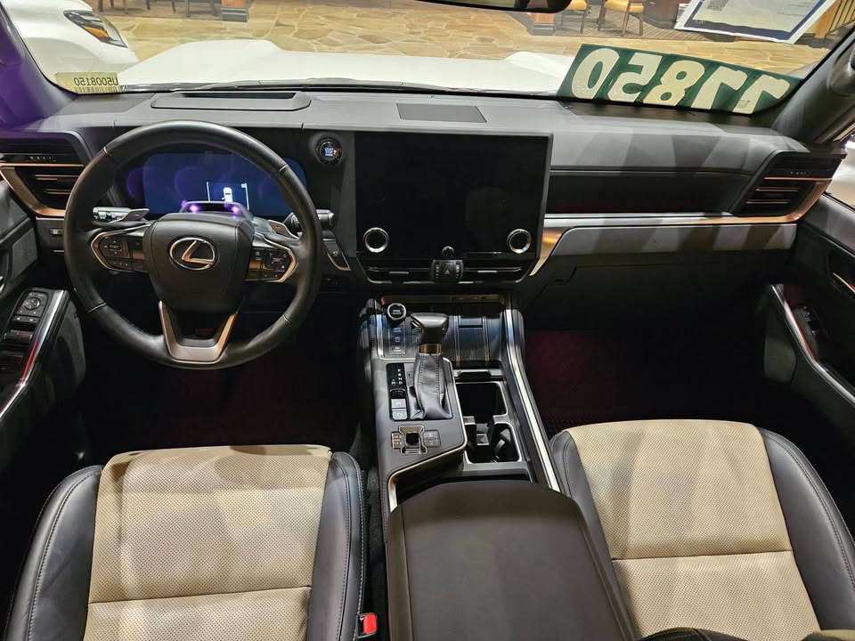 2024 Lexus GX · GX550 OverTrail Plus in San Antonio, TX (photo 3) — photo 3