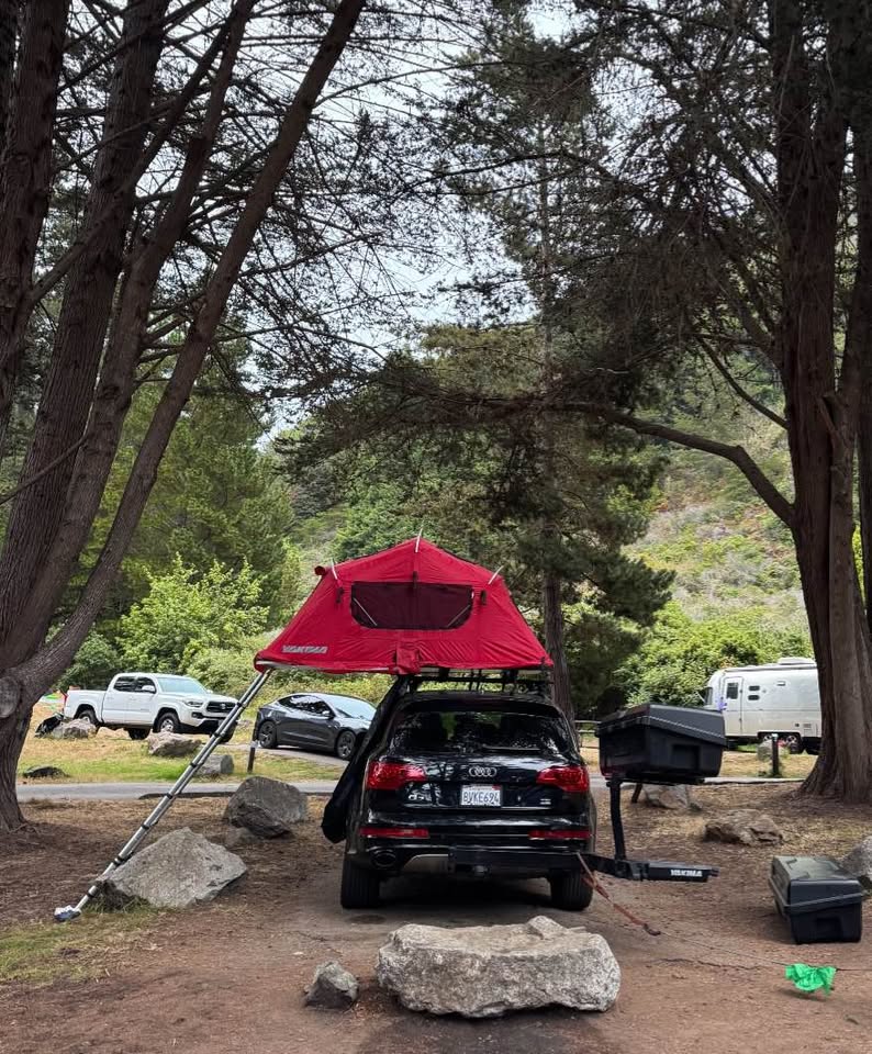 Yakima skyrise rooftop tent - Used only a couple of times in Hayward, CA (photo 2) — photo 2
