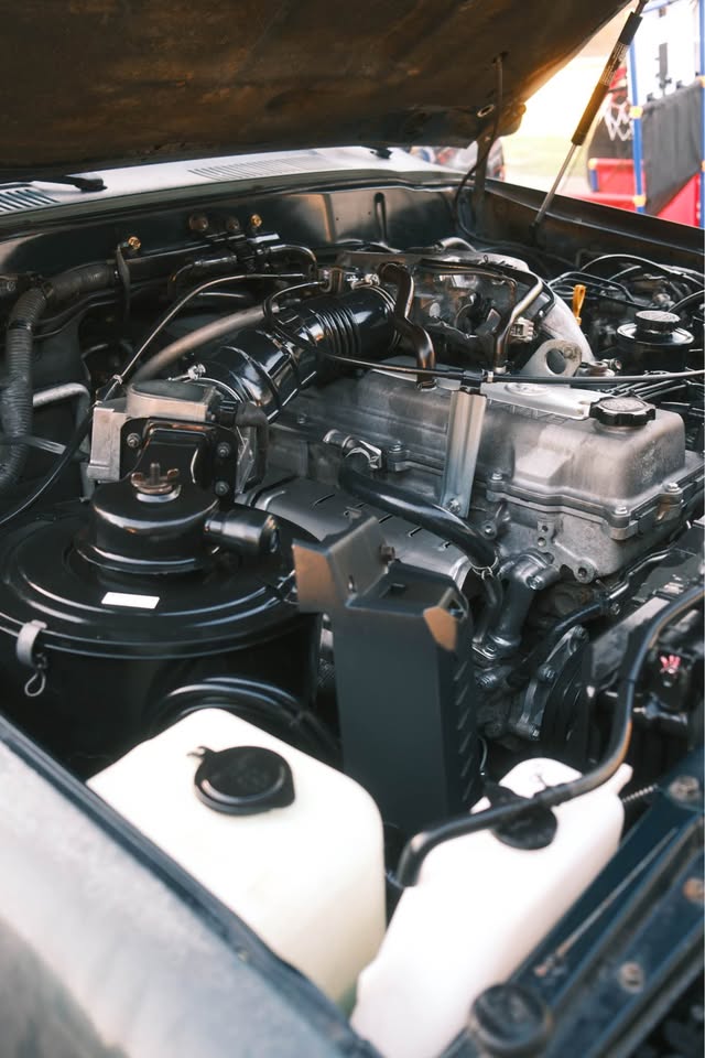 1994 Toyota Landcruiser · Sport Utility 4D in Tumwater, WA (photo 9) — photo 9