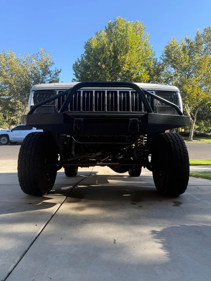 1988 Jeep Cherokee · XJ in Clovis, CA (photo 7)